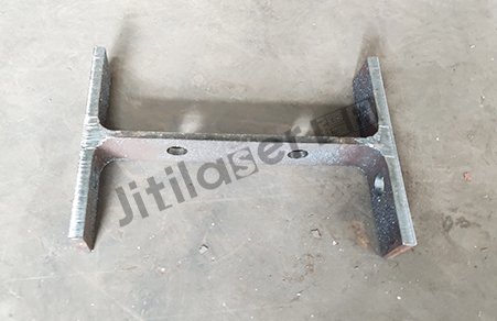 H型钢二次加工线割圆孔变形不平整怎么回事